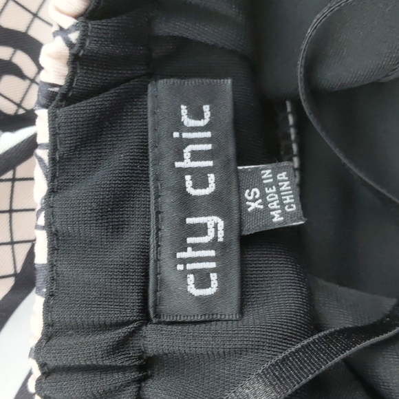 City Chic Women's Top Size XS 14 Black White Pink Sequins Peplum Straps Elastic - Picture 14 of 16